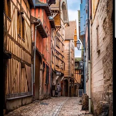 Coeur De T4 Terrasse 5ème étage Hyper-centre Wifi Et Parking Privé