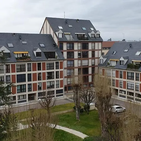 Chez Karine T4 Terrasse Hyper Centre Ville Wifi Parking Troyes